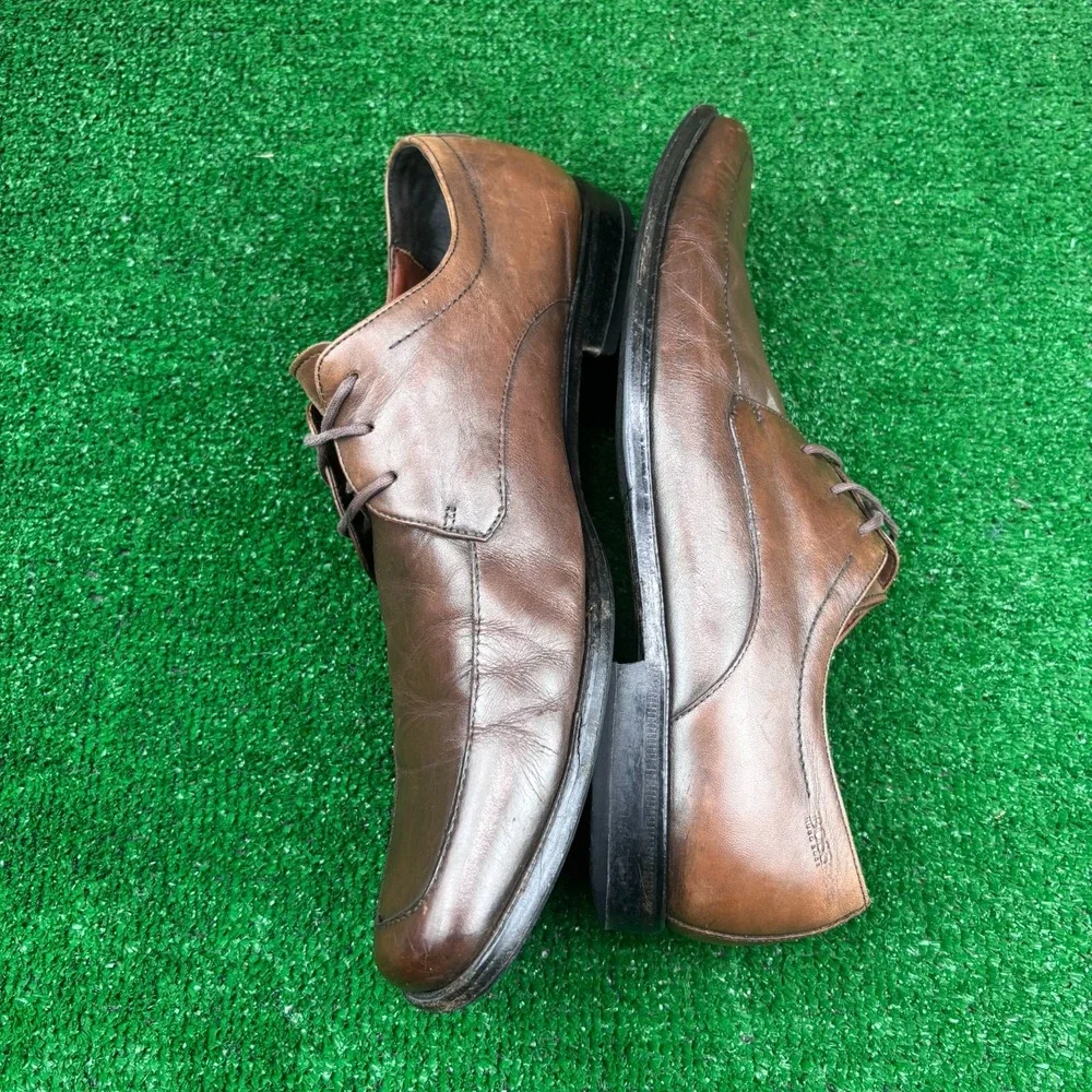 Hugo Boss Dress Shoes Mens 9 Brown Upper Leather Lace Up Square Toe 50219235‎